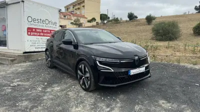 Renault Mégane E-Tech 2024 - 30900 EUR, 39000 km - AUTO.MOTO.pt - 39000km - foto 3 de 20