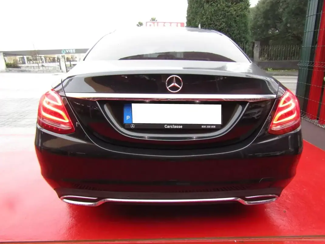 Mercedes-Benz C 200 2016 - 23900 EUR, 174130 km - 174130km - foto 18 de 22