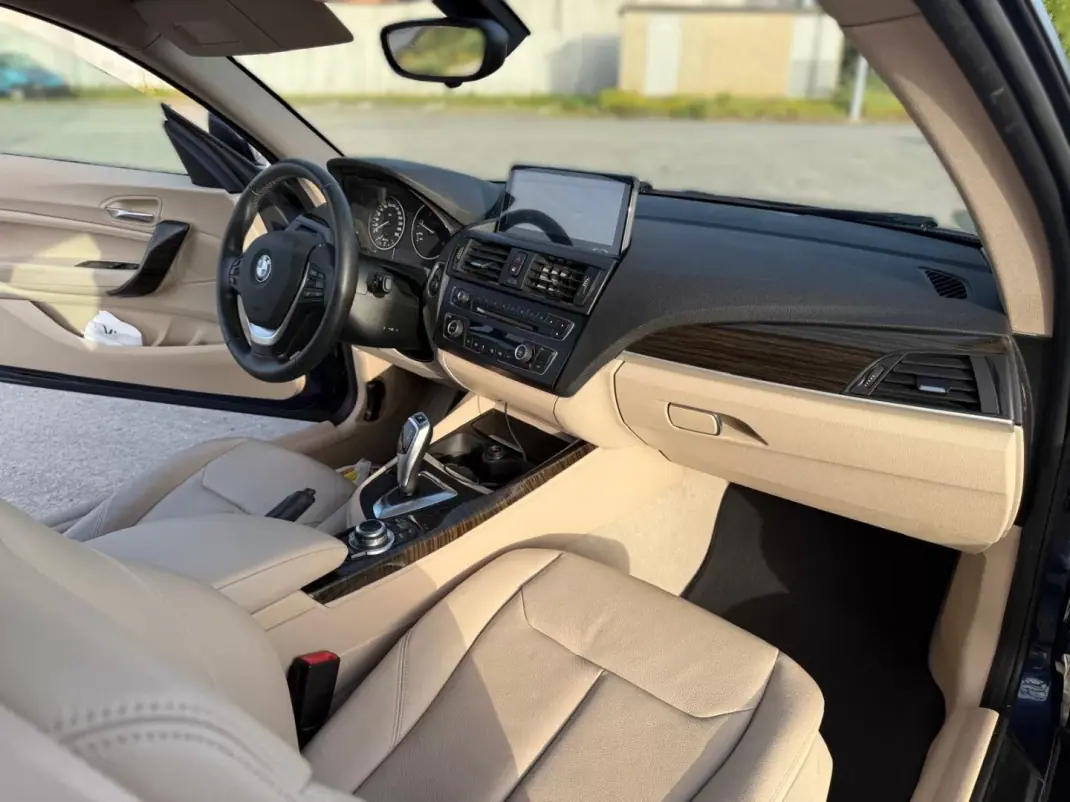 BMW 218 2014 - 16250 EUR, 167798 km - AUTO.MOTO.pt - 167798km - foto 10 de 21