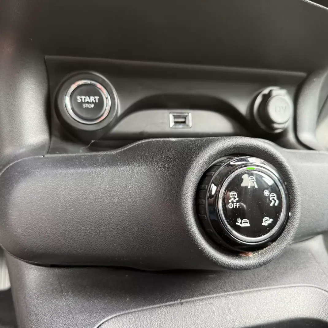 Citroën C4 Cactus 2018 - 11900 EUR, 114000 km - 114000km - foto 20 de 22