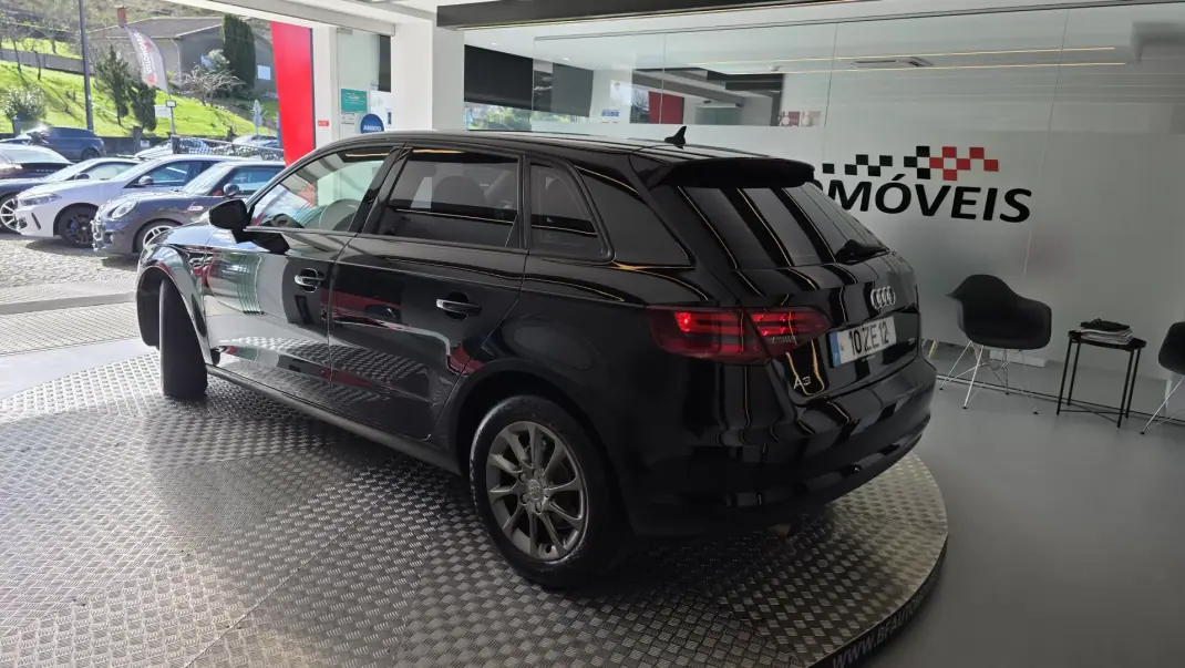 Audi A3 Sportback 2016 - 11900 EUR, 253264 km - AUTO.MOTO.pt - 253264km - foto 21 de 55