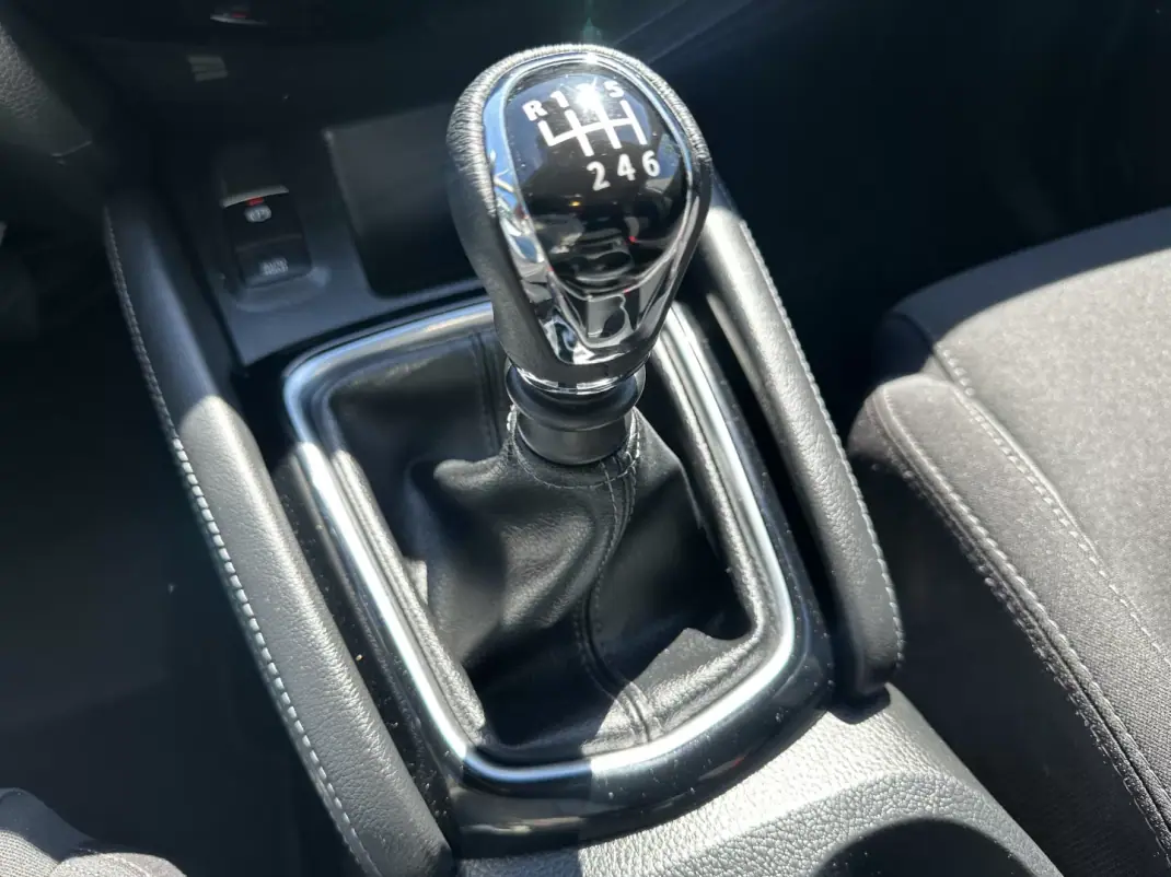 Nissan Qashqai 2018 - 15500 EUR, 200000 km - 200000km - foto 42 de 68