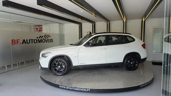 BMW X1 2009 - 13900 EUR, 234438 km - AUTO.MOTO.pt - 234438km - foto 13 de 59