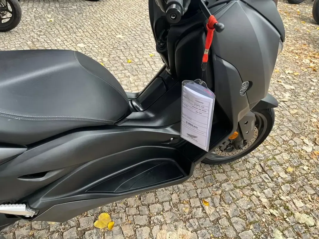 Yamaha V Star 250 2022 - 3950 EUR, 28105 km - AUTO.MOTO.pt - 28105km - foto 9 de 12