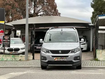 Peugeot Rifter 2018 - 20900 EUR, 64900 km - AUTO.MOTO.pt - 64900km - foto 9 de 22
