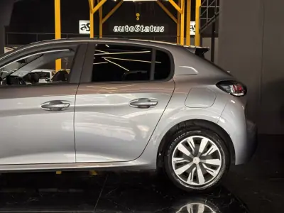 Peugeot 208 2023 - 14990 EUR, 87800 km - AUTO.MOTO.pt - 87800km - foto 9 de 30