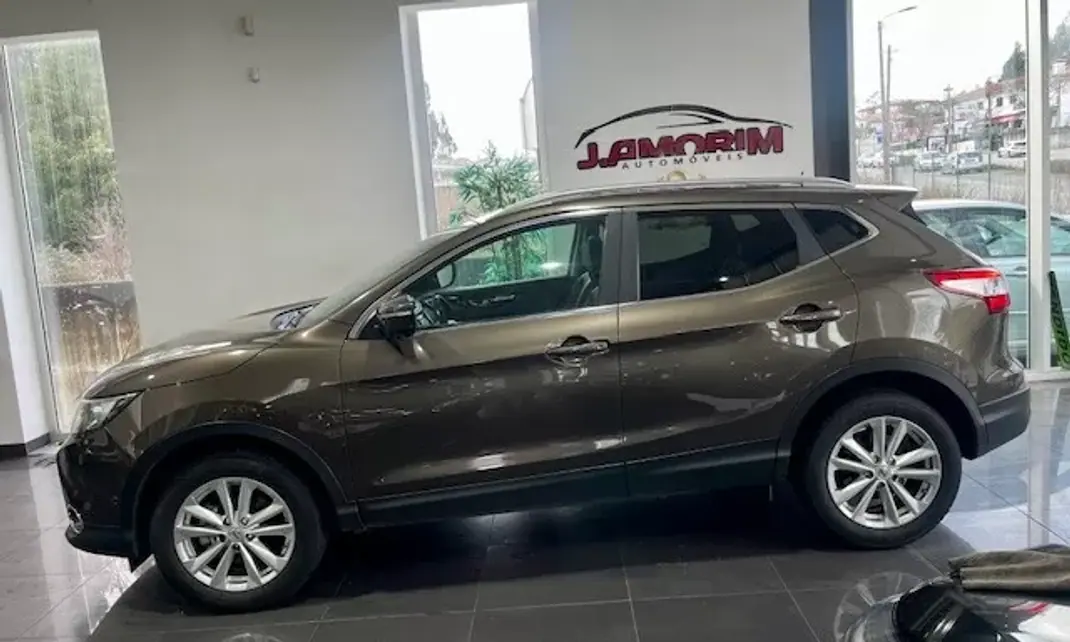 Nissan Qashqai 2014 - 12499 EUR, 176021 km - AUTO.MOTO.pt - 176021km - foto 10 de 28