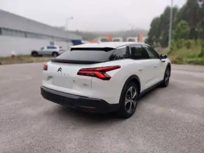 Citroën C5 X 2023 - 35000 EUR, 6500 km - AUTO.MOTO.pt - 6500km - foto 6 de 29