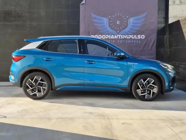 BYD Atto 3 2022 — photo 3 of 40
