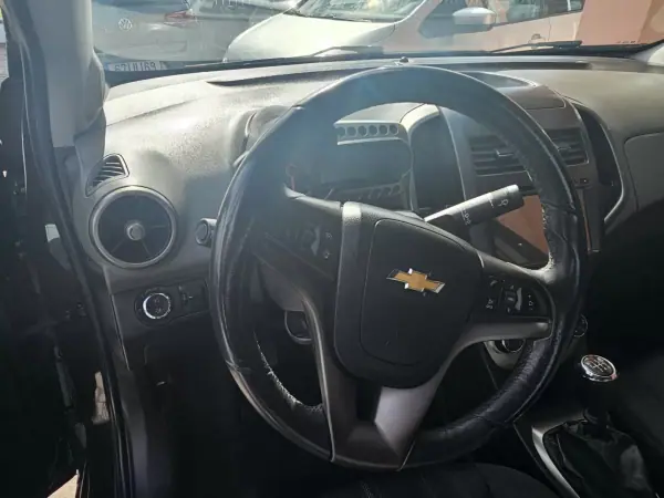 Chevrolet Aveo 2013 - 6500 EUR, 151000 km - AUTO.MOTO.pt - 151000km - foto 8 de 13