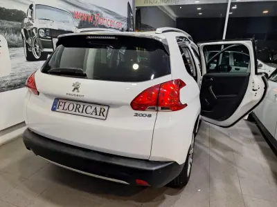 Peugeot 2008 2015 - 9740 EUR, 120266 km - AUTO.MOTO.pt - 120266km - foto 22 de 28