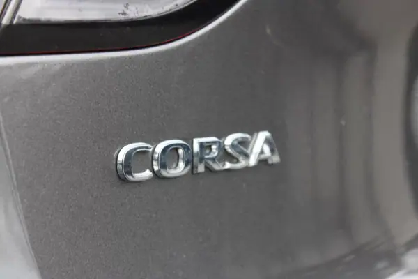 Opel Corsa 2020 - 11900 EUR, 145397 km - AUTO.MOTO.pt - 145397km - foto 8 de 25