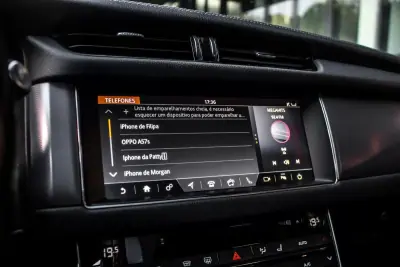 Jaguar XF Sportbrake 2019 - 23990 EUR, 147458 km - AUTO.MOTO.pt - 147458km - foto 42 de 45