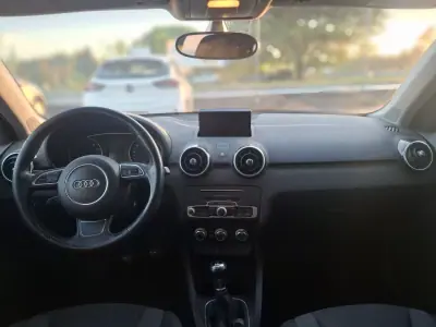 Audi A1 Sportback 2016 - 13500 EUR, 169098 km - 169098km - foto 13 de 17