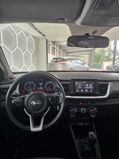 Kia Stonic 2019 - 12500 EUR, 117953 km - AUTO.MOTO.pt - 117953km - foto 21 de 23
