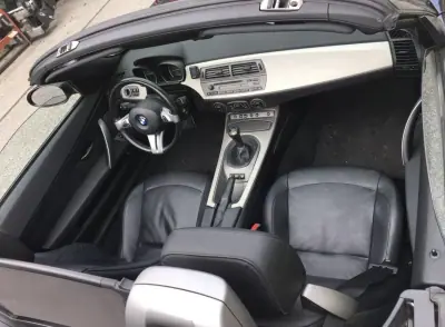 BMW Z4 2005 - 19900 EUR, 97000 km - AUTO.MOTO.pt - 97000km - foto 12 de 27