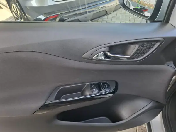 Opel Corsa 2016 - 8750 EUR, 236000 km - AUTO.MOTO.pt - 236000km - foto 19 de 26