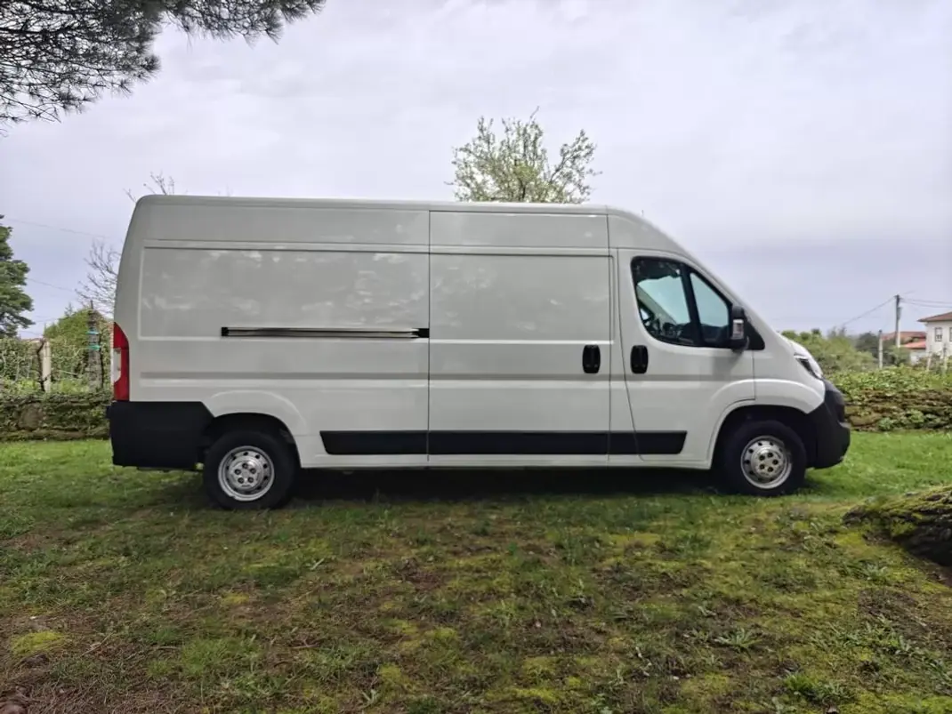 Citroën JUMPER 2.0 Blue Hdi L 2 H 2 2020 - 21490 EUR, 89300 km - AUTO.MOTO.pt - 89300km - foto 2 de 31