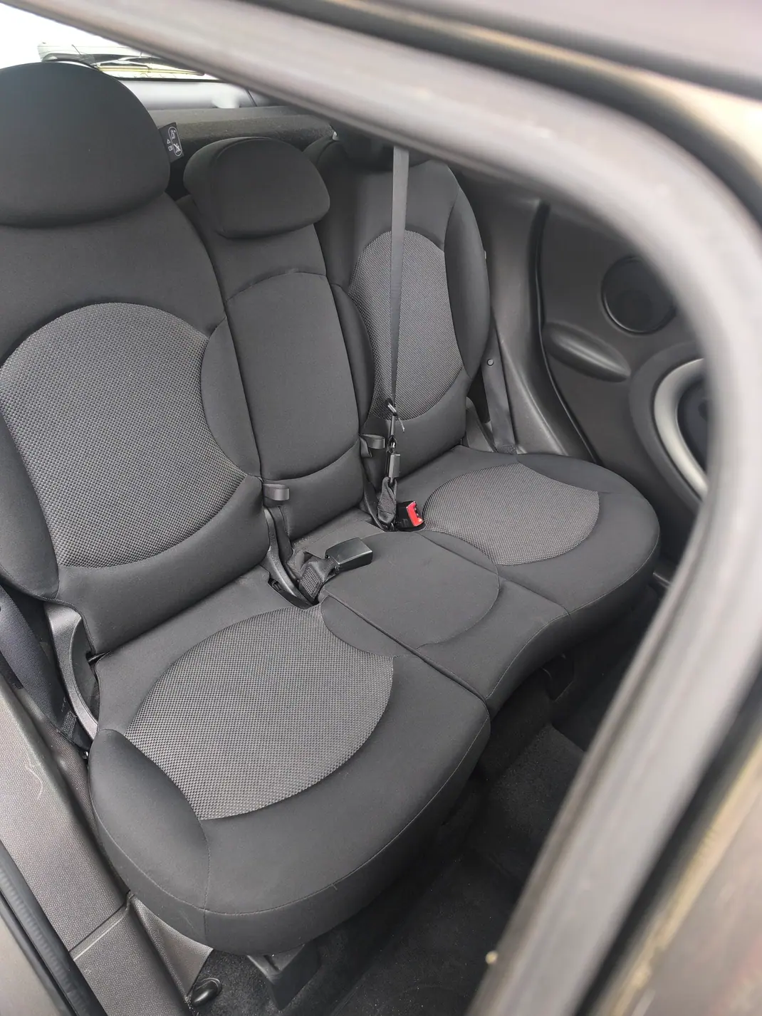 MINI Countryman 2012 - 7350 EUR, 262000 km - AUTO.MOTO.pt - 262000km - foto 9 de 16