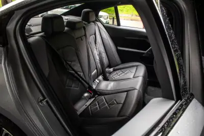 BMW i5 2023 - 74990 EUR, 17145 km - AUTO.MOTO.pt - 17145km - foto 43 de 60