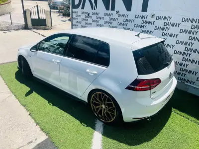 Volkswagen Golf 2016 - 22900 EUR, 151000 km - AUTO.MOTO.pt - 151000km - foto 12 de 13