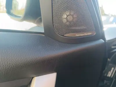 BMW 320 2017 - 16900 EUR, 131470 km - AUTO.MOTO.pt - 131470km - foto 16 de 29