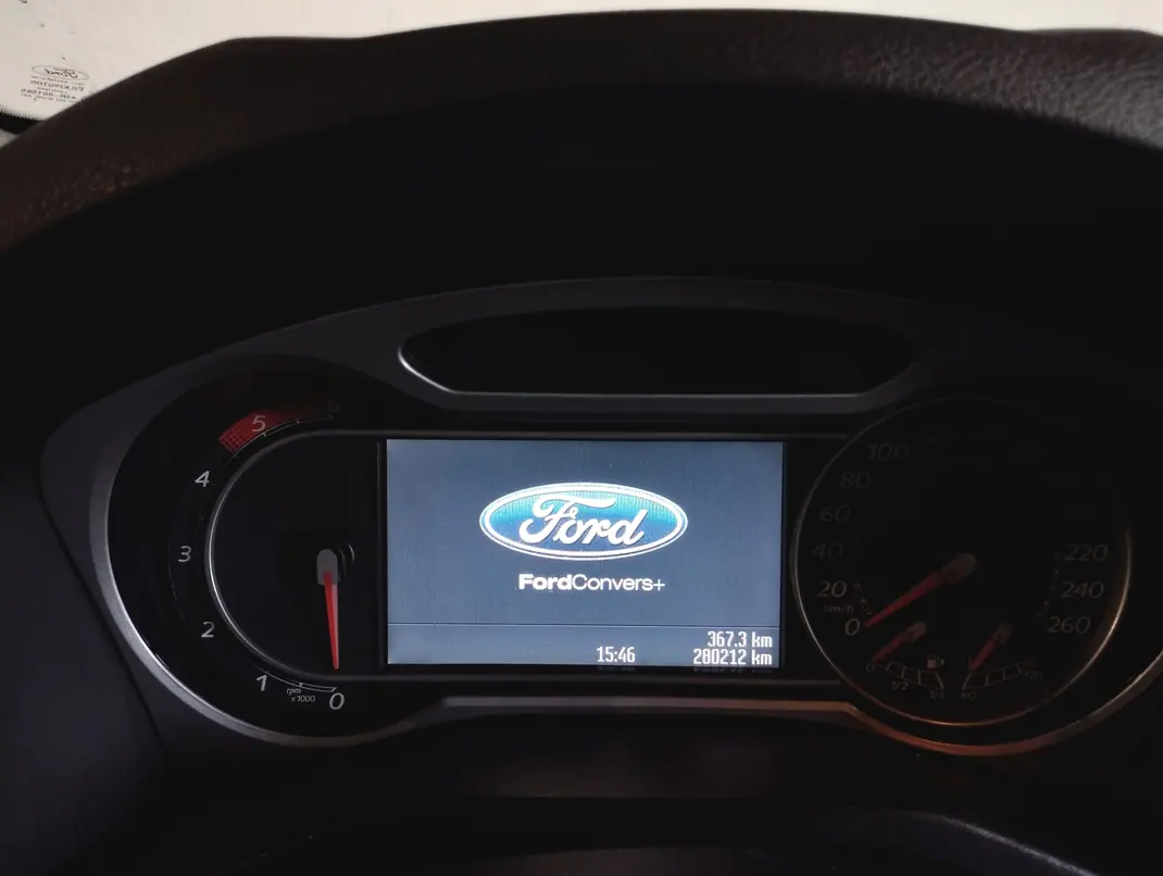 Ford Mondeo SW 2008 - 5990 EUR, 282500 km - AUTO.MOTO.pt - 282500km - foto 11 de 15