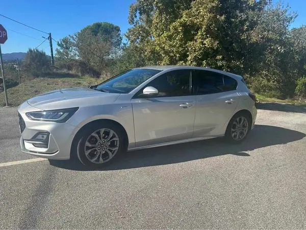 Ford Focus 2023 - 18000 EUR, 60000 km - AUTO.MOTO.pt - 60000km - foto 3 de 7