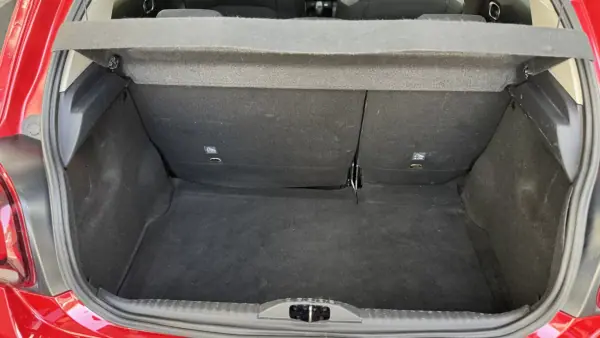 Citroën C3 2017 - 9900 EUR, 181792 km - AUTO.MOTO.pt - 181792km - foto 9 de 9