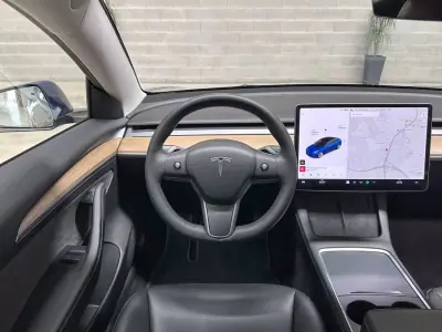 Tesla Model 3 2021 - 27950 EUR, 58905 km - AUTO.MOTO.pt - 58905km - foto 46 de 55