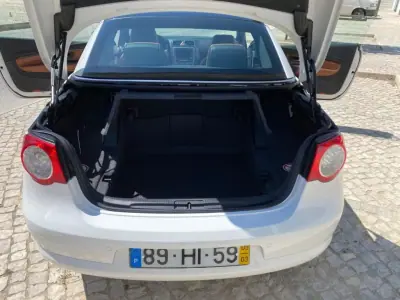 Volkswagen EOS 2009 - 16500 EUR, 74621 km - 74621km - foto 39 de 43