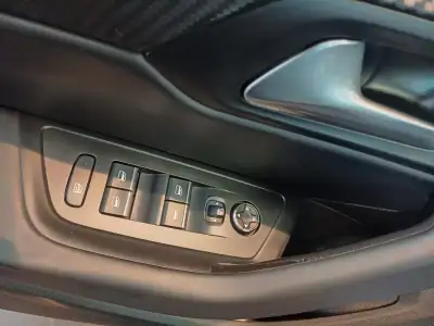 Peugeot 508 SW 2019 - 19500 EUR, 80000 km - AUTO.MOTO.pt - 80000km - foto 19 de 35