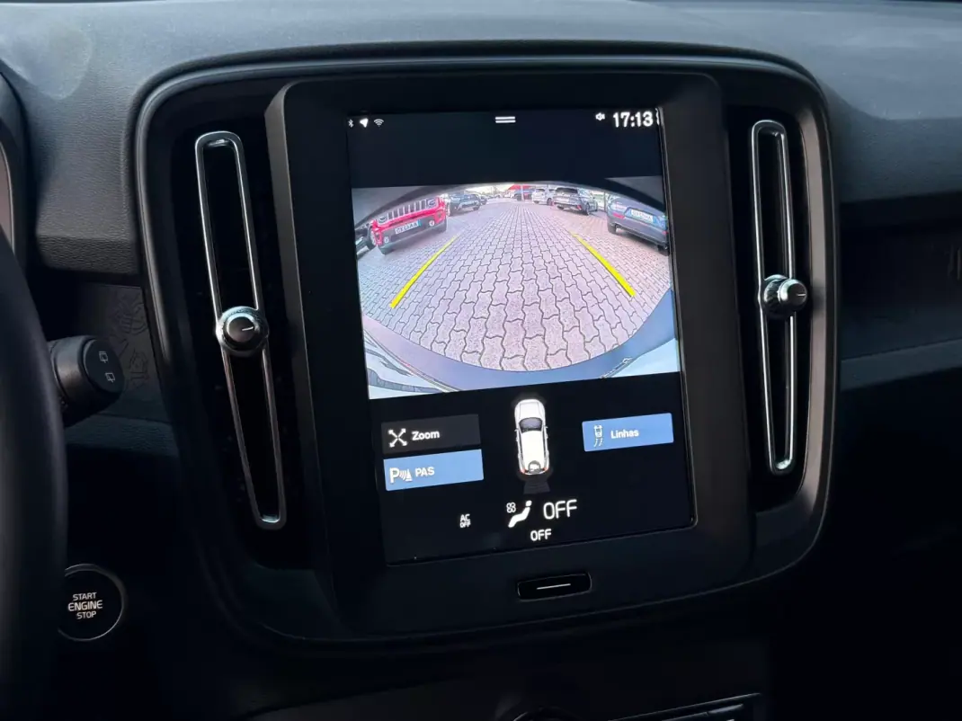 Volvo XC 40 2021 - 26950 EUR, 90000 km - AUTO.MOTO.pt - 90000km - foto 8 de 20