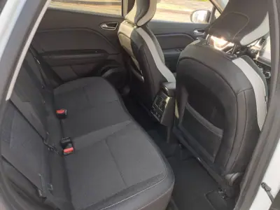 Renault Captur 2019 - 19500 EUR, 119000 km - AUTO.MOTO.pt - 119000km - foto 15 de 15