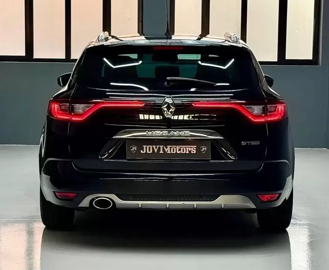 Renault Mégane 2018 - 14750 EUR, 159480 km - 159480km - foto 4 de 35