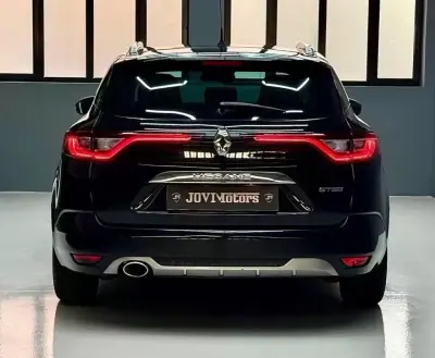 Renault Mégane 2018 - 14750 EUR, 159480 km - 159480km - foto 4 de 35
