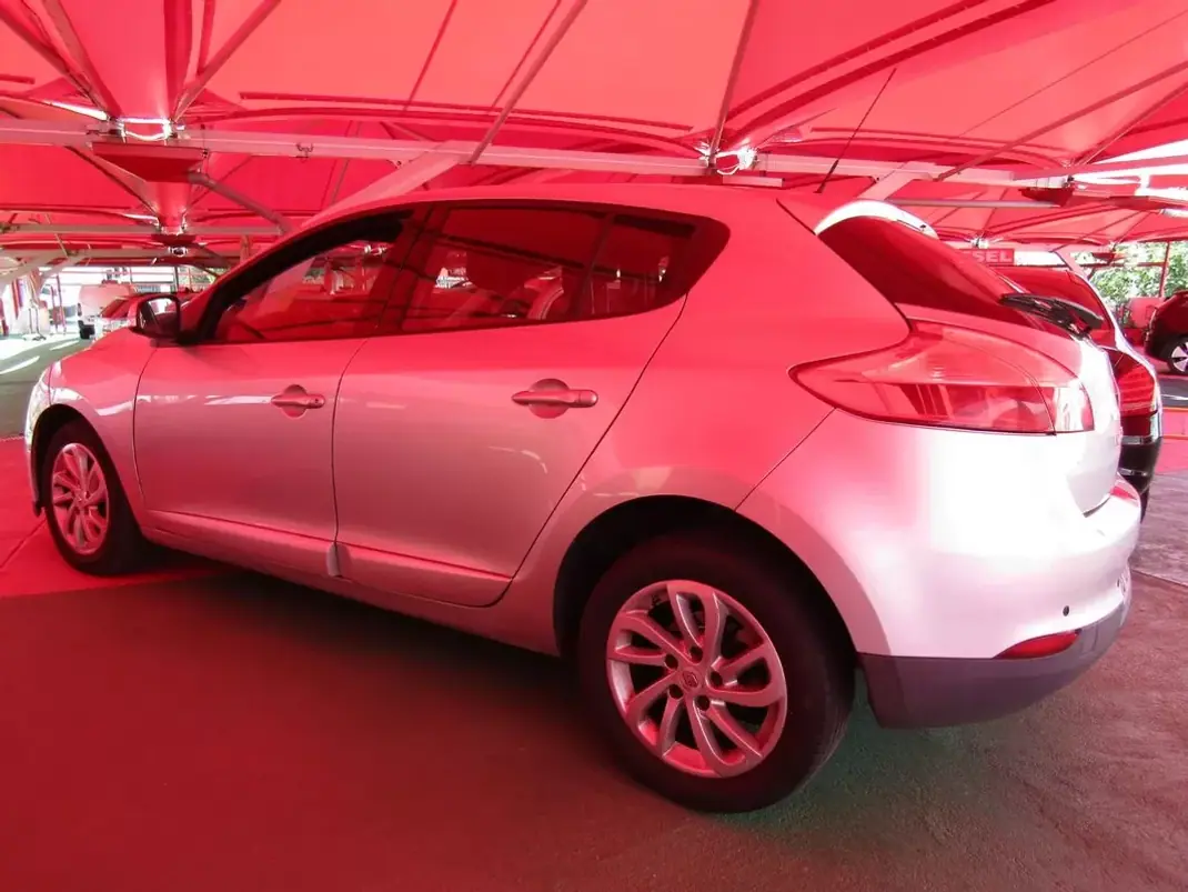 Renault Mégane 2013 - 4950 EUR, 374890 km - 374890km - foto 11 de 11