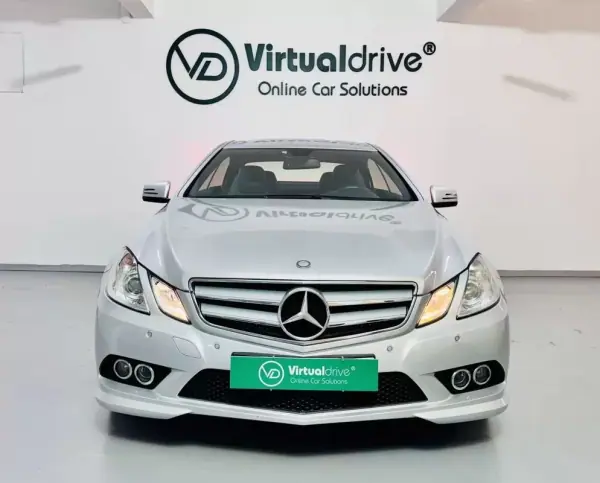 Mercedes-Benz E 220 2011 — foto 2 de 54