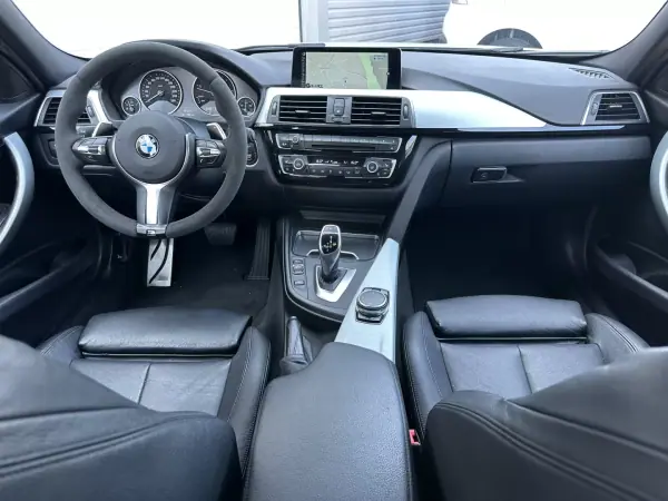 BMW 320 2016 - 21400 EUR, 220000 km - AUTO.MOTO.pt - 220000km - foto 18 de 50