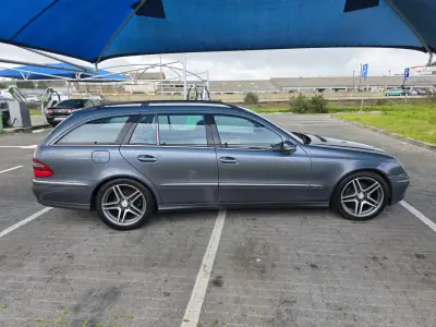 Mercedes-Benz E 220 2007 - 8990 EUR, 330000 km - AUTO.MOTO.pt - 330000km - foto 6 de 15