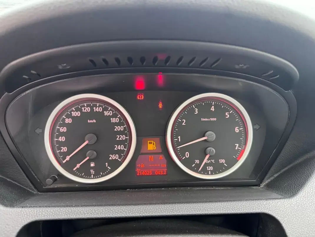 BMW 630 2006 - 17500 EUR, 214205 km - 214205km - foto 35 de 36