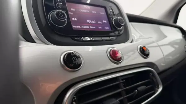 Fiat 500X 2016 - 9990 EUR, 153299 km - AUTO.MOTO.pt - 153299km - foto 18 de 22