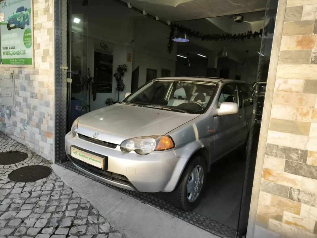 Honda HR-V 2000 - 3950 EUR, 97574 km - AUTO.MOTO.pt - 97574km - foto 9 de 36