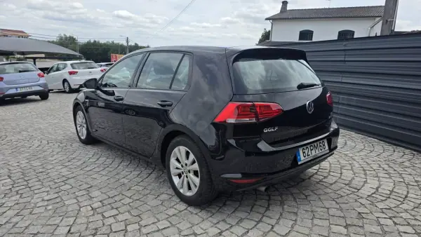 Volkswagen Golf 2015 - 14540 EUR, 135000 km - AUTO.MOTO.pt - 135000km - foto 3 de 26