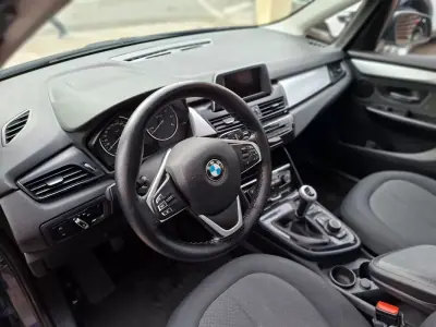 BMW 218 2014 - 8500 EUR, 490000 km - AUTO.MOTO.pt - 490000km - foto 17 de 33