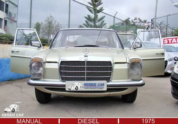 Mercedes-Benz 220 1975 - 12500 EUR, 31373 km - AUTO.MOTO.pt - 31373km - foto 8 de 20