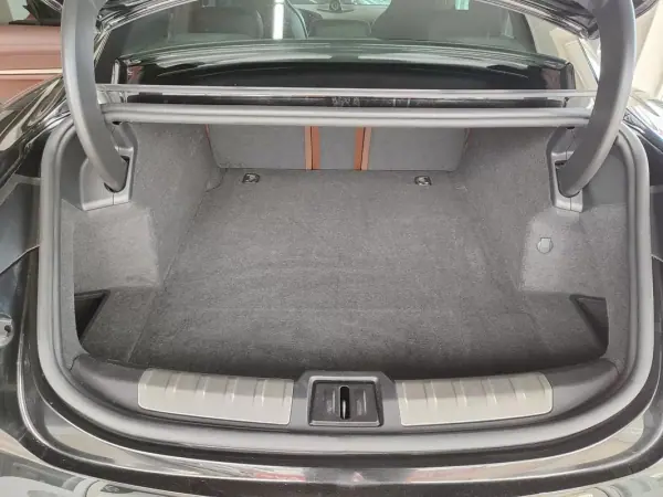 Porsche Taycan 2020 - 61500 EUR, 54000 km - AUTO.MOTO.pt - 54000km - foto 18 de 37