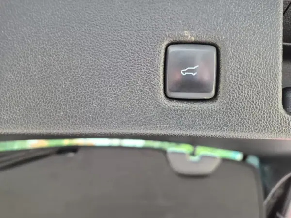 Ford Kuga 2023 - 21000 EUR, 56502 km - AUTO.MOTO.pt - 56502km - foto 27 de 34