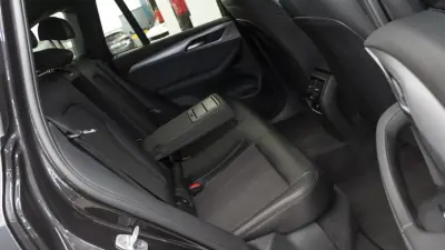 BMW X3 2019 - 29900 EUR, 104000 km - AUTO.MOTO.pt - 104000km - foto 12 de 36