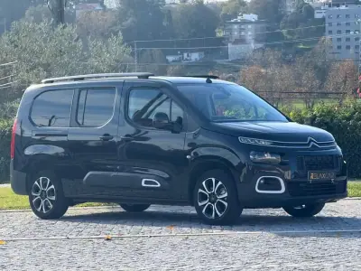 Citroën Berlingo 2021 - 18500 EUR, 211000 km - AUTO.MOTO.pt - 211000km - foto 3 de 37